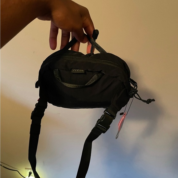 Supreme Waist Bag FW20 - Brand New - Picture 2 of 4